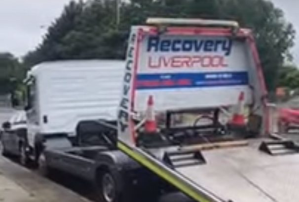 Recovery liverpool truck
